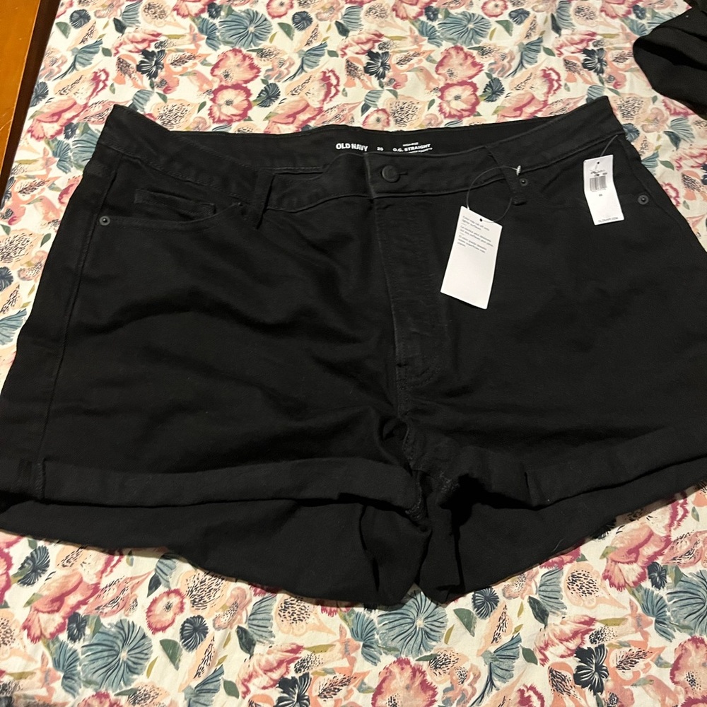 NWT size 20 old navy shorts